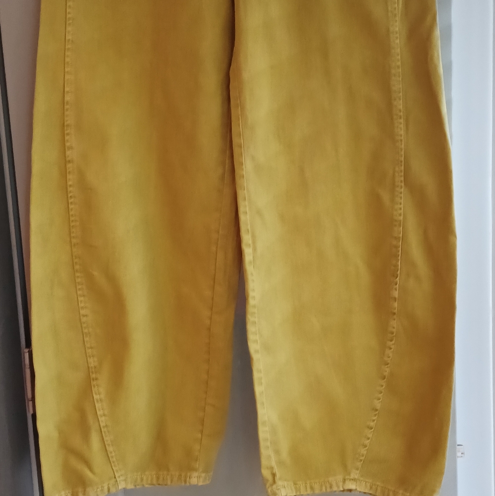 Wide leg pant. New no tags